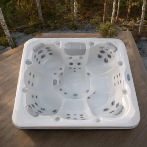 Jacuzzi CRESCENT 870 w polskim ogrodzie